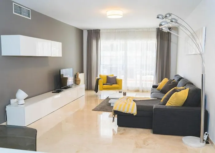 Apartamento Moderno En Guadalmina Golf - *